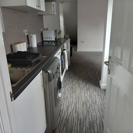 Stoke-on-TrentSimple And Sweet, Flat On Lewis Street - 1 Br公寓 外观 照片